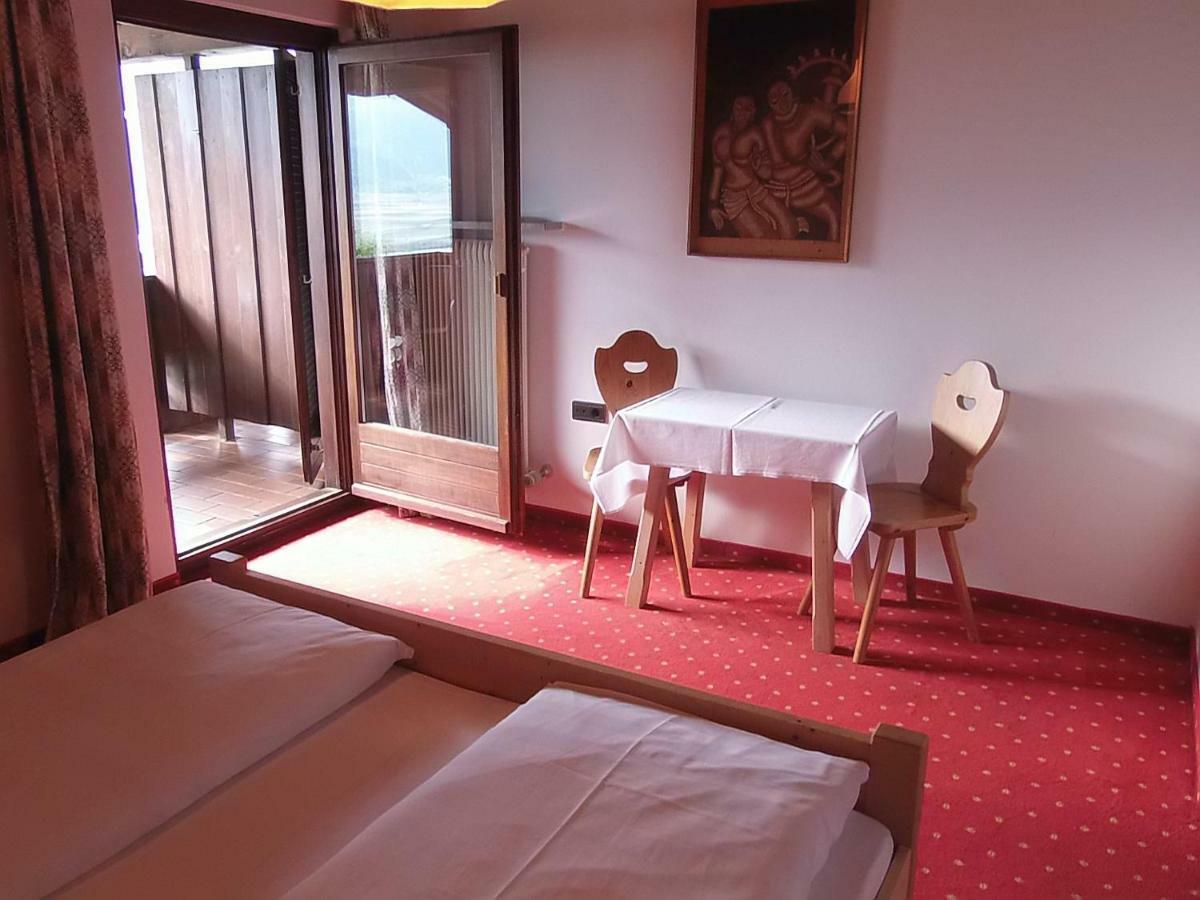 Garni Runggner Traubenhof Hotel Termeno Exterior foto